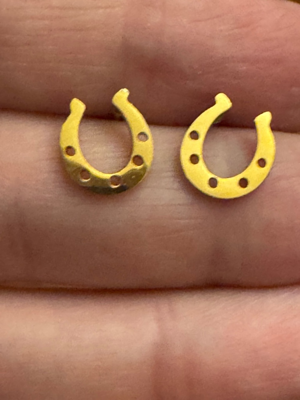 Gold horseshoe earrings